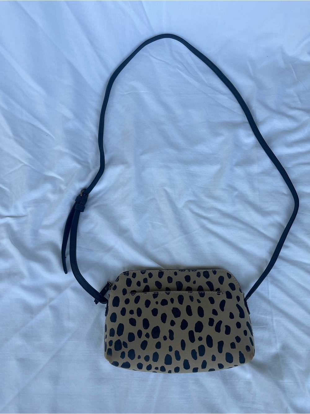 Universal Thread Tan and Black Leopard Print Crossbody Bag